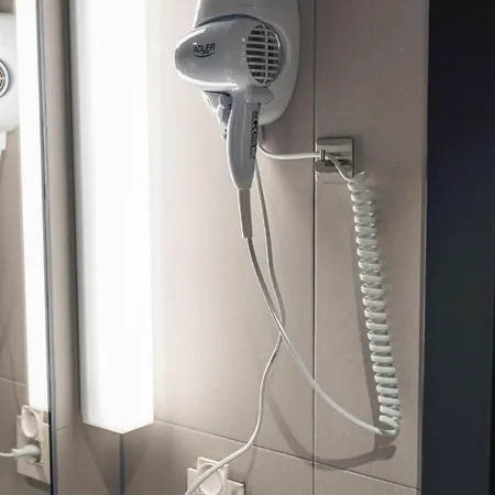 Komandu Sporta Spelu Halles Viesnica * 里加