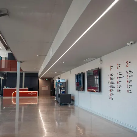 Komandu Sporta Spelu Halles Viesnica *