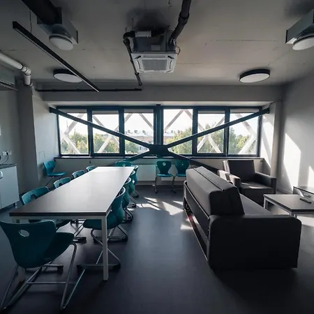 Hotel Komandu Sporta Spelu Halles Viesnica