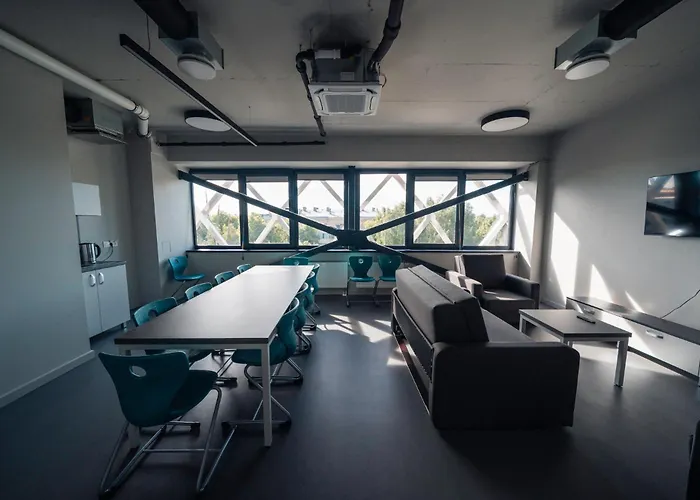 Hotel Komandu Sporta Spelu Halles Viesnica